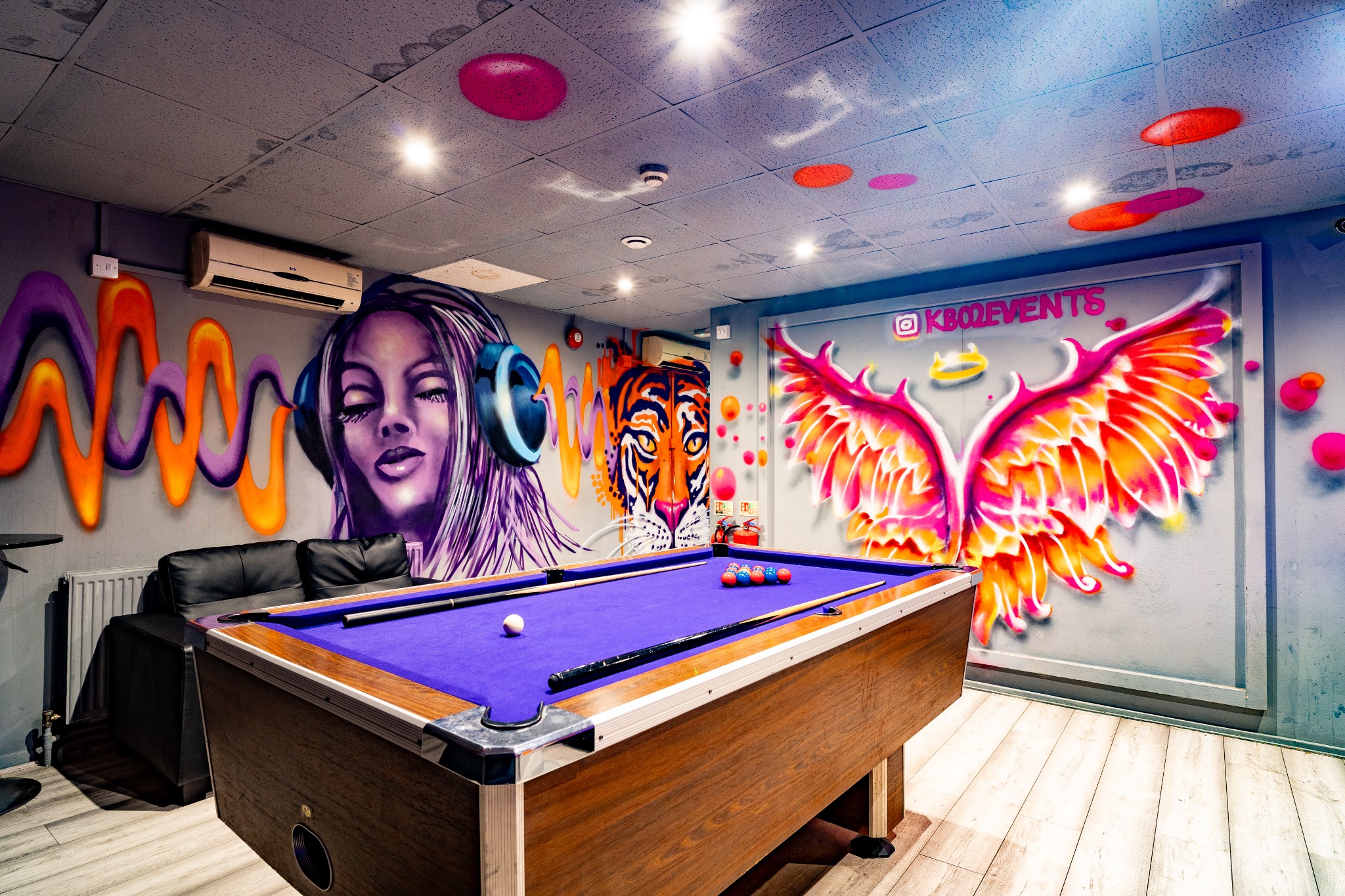 DJW Events private pool room